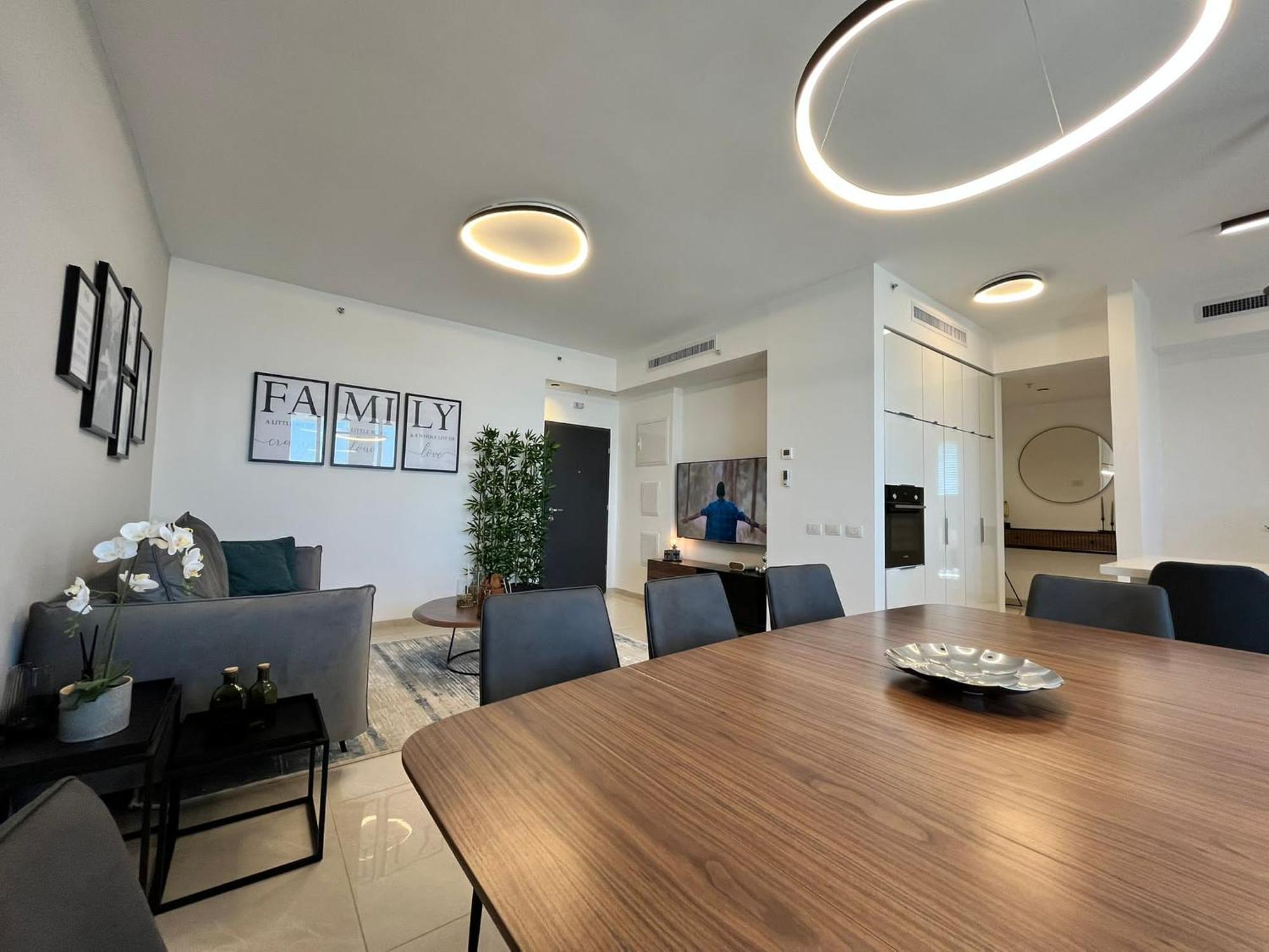 New Luxuries 3 Bedroom Apartment In J Tower Kudüs Dış mekan fotoğraf